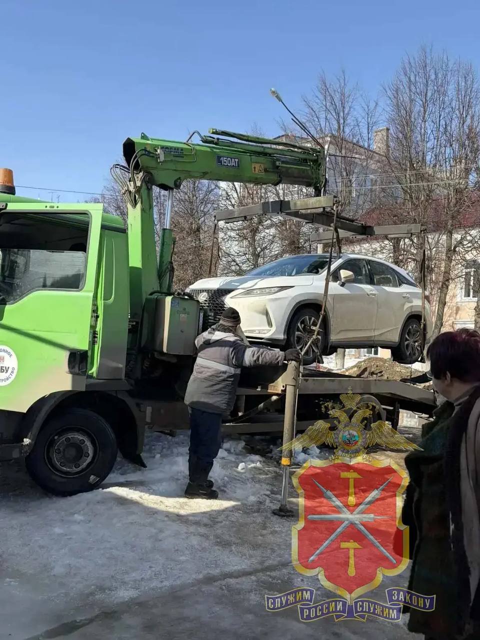 В Новомосковске полицейские пресекли торговлю сигаретами без акцизов в магазине сладостей В Новомосковске полицейские пресекли торговлю сигаретами без акцизов в магазине сладостей