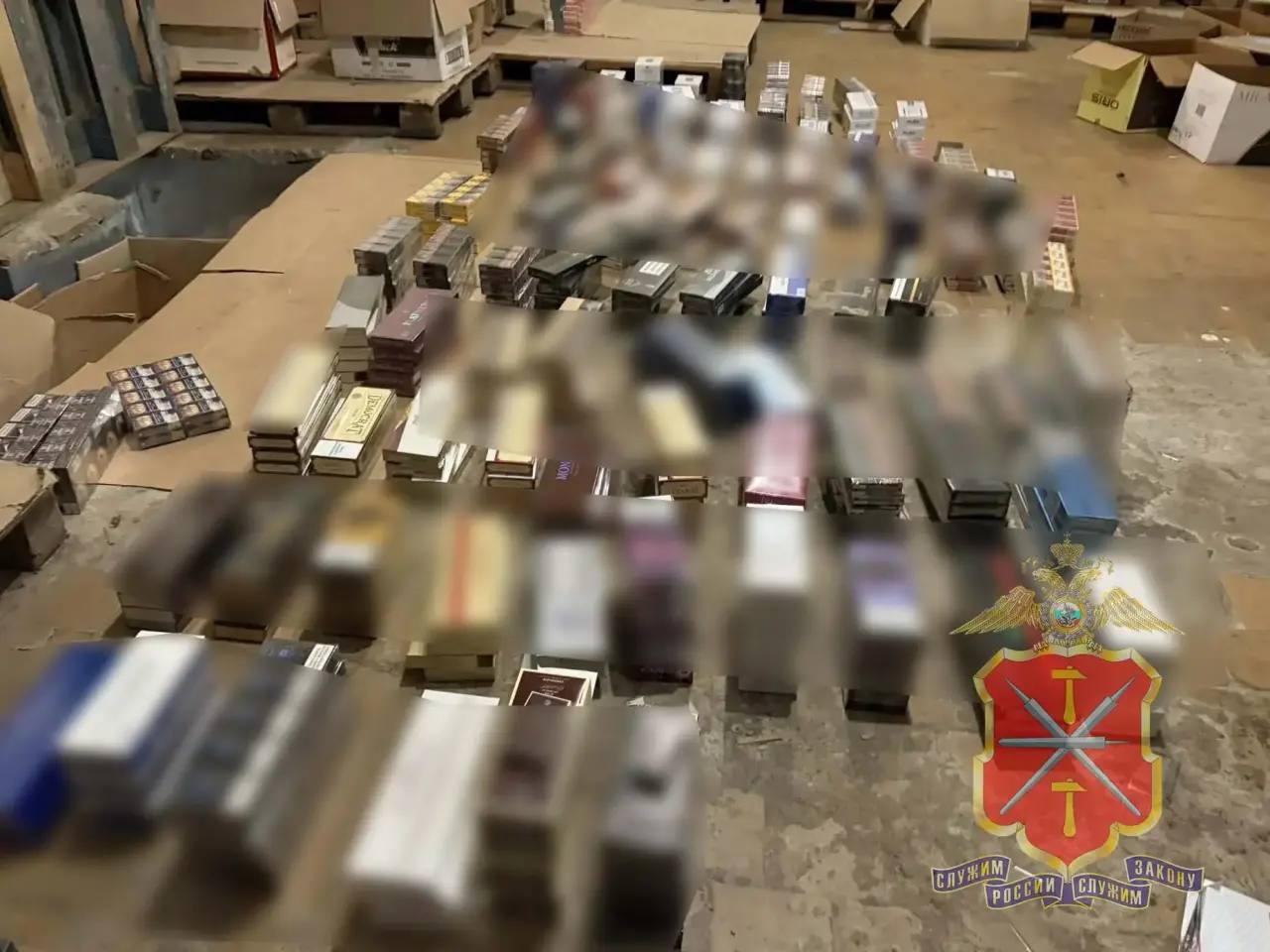 В Новомосковске полицейские пресекли торговлю сигаретами без акцизов в магазине сладостей В Новомосковске полицейские пресекли торговлю сигаретами без акцизов в магазине сладостей