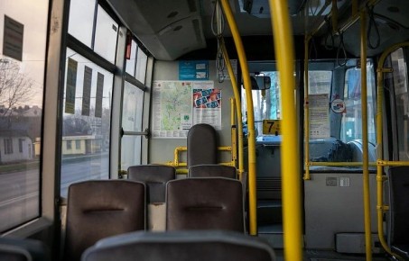 В Суворовском районе из-за закрытия мостов изменили маршруты четырёх автобусов