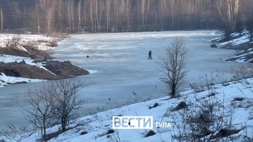 Рыбаки все еще испытывают лед и судьбу на прочность