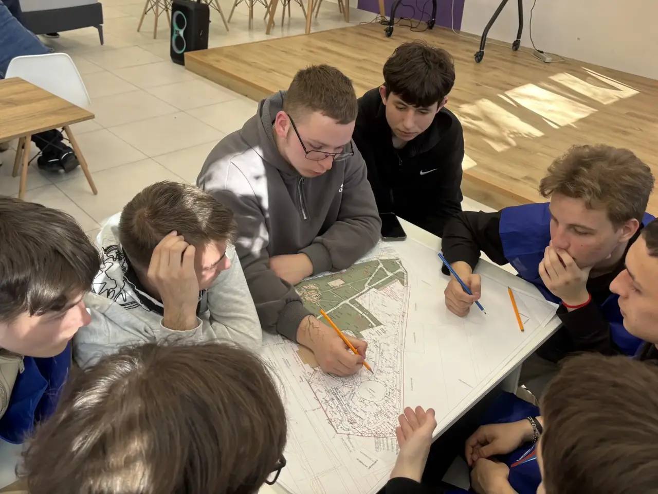 Дмитрий Миляев: В Ясногорске жители предлагают идеи для второго этапа благоустройства Центрального парка Дмитрий Миляев: В Ясногорске жители предлагают идеи для второго этапа благоустройства Центрального парка