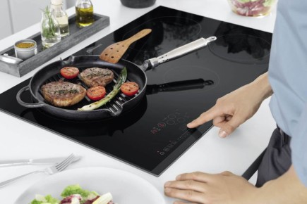 Почему варочная панель может отключаться во время готовки