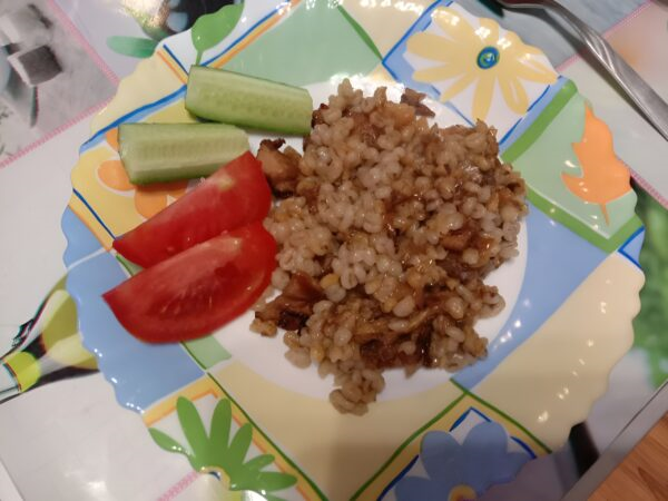 Перловая каша с белыми грибами: кулинарный шедевр в горшочках