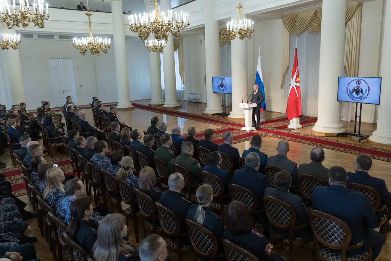 За храбрость, мужество и честь: в Туле поздравили сотрудников Росгвардии За храбрость, мужество и честь: в Туле поздравили сотрудников Росгвардии