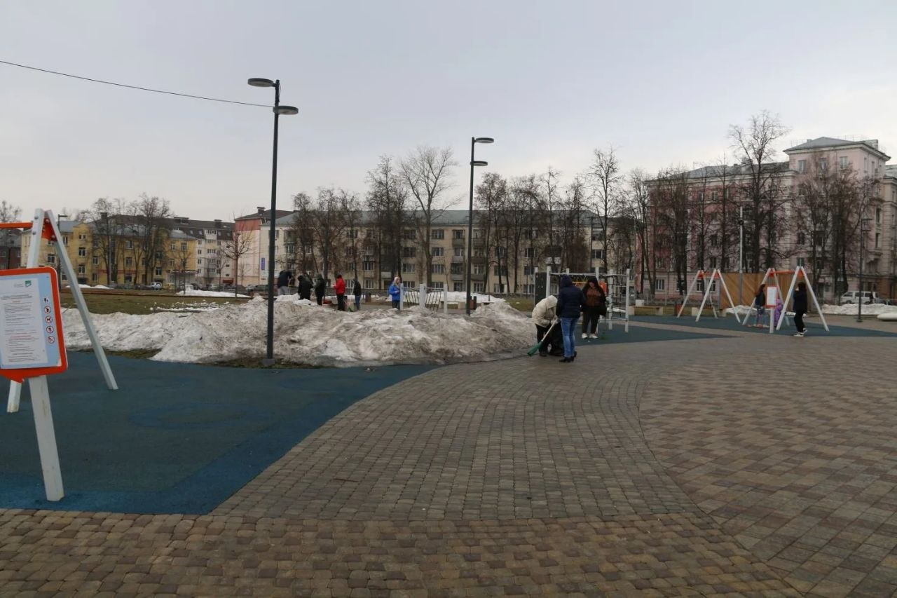 Илья Беспалов: Провели первый в этом году весенний субботник Илья Беспалов: Провели первый в этом году весенний субботник