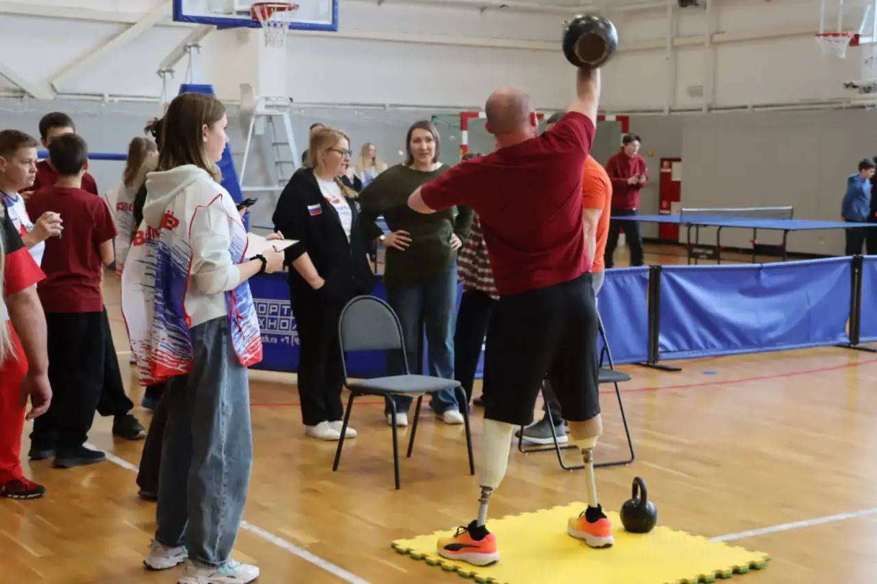 Дмитрий Миляев: #Нашасилавспорте. В Туле проходит турнир для ветеранов СВО и их семей Этот турнир — не просто состязание, а важный этап социальной интеграции и реабилитации наших защитников Дмитрий Миляев: #Нашасилавспорте. В Туле проходит турнир для ветеранов СВО и их семей Этот турнир — не просто состязание, а важный этап социальной интеграции и реабилитации наших защитников
