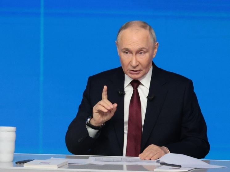 Путин объявил о повышении выплат для сотрудников МВД