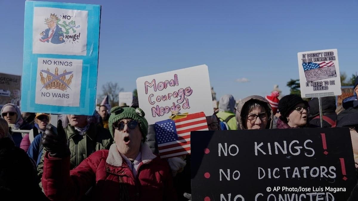 В США началась новая волна антитрамповских акций "No Kings" В США началась новая волна антитрамповских акций "No Kings"