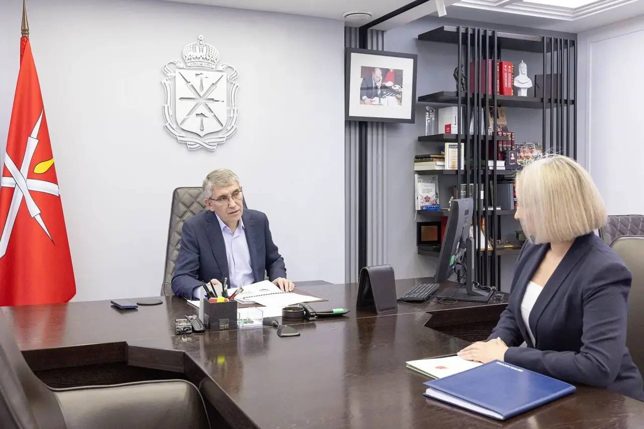 Дмитрий Миляев: Провел рабочую встречу с директором УФПС Тульской области «Почты России» Татьяной Федосовой