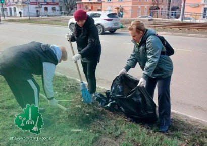 Во втором городском субботнике приняли участие более 9 тысяч человек
