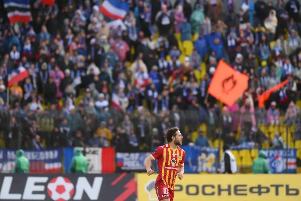 Дмитрий Миляев: Сегодня на трибунах нашего стадиона вместе с тысячами туляков болел за «Арсенал» Дмитрий Миляев: Сегодня на трибунах нашего стадиона вместе с тысячами туляков болел за «Арсенал»