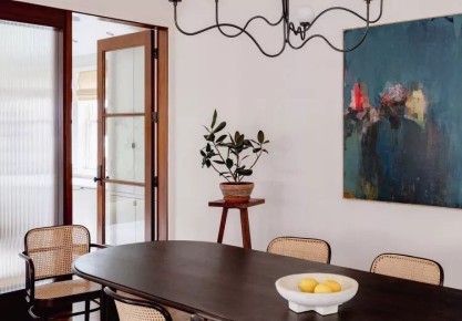 Свет в темноте: как преобразить унылую комнату