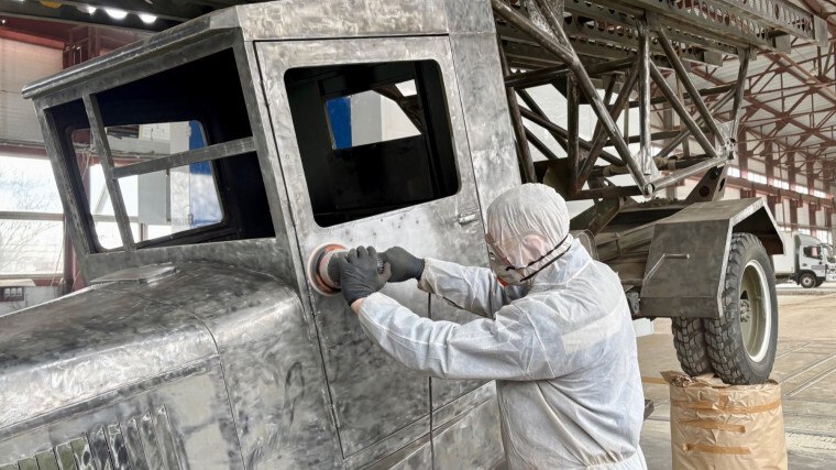 Продолжается косметический ремонт "Катюши" Продолжается косметический ремонт "Катюши"