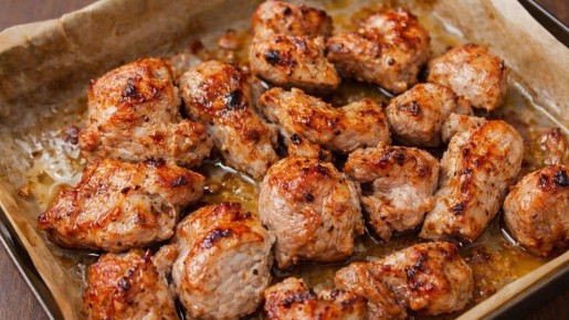 Сочный шашлык из свинины, запеченный в пергаменте — легкость и аромат на вашем столе