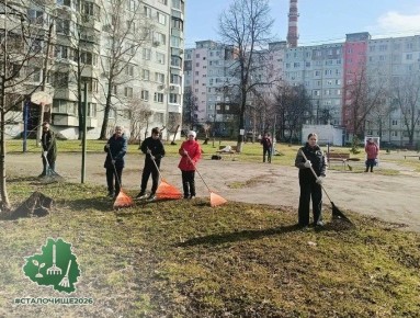 Туляки проводят субботники в своих дворах