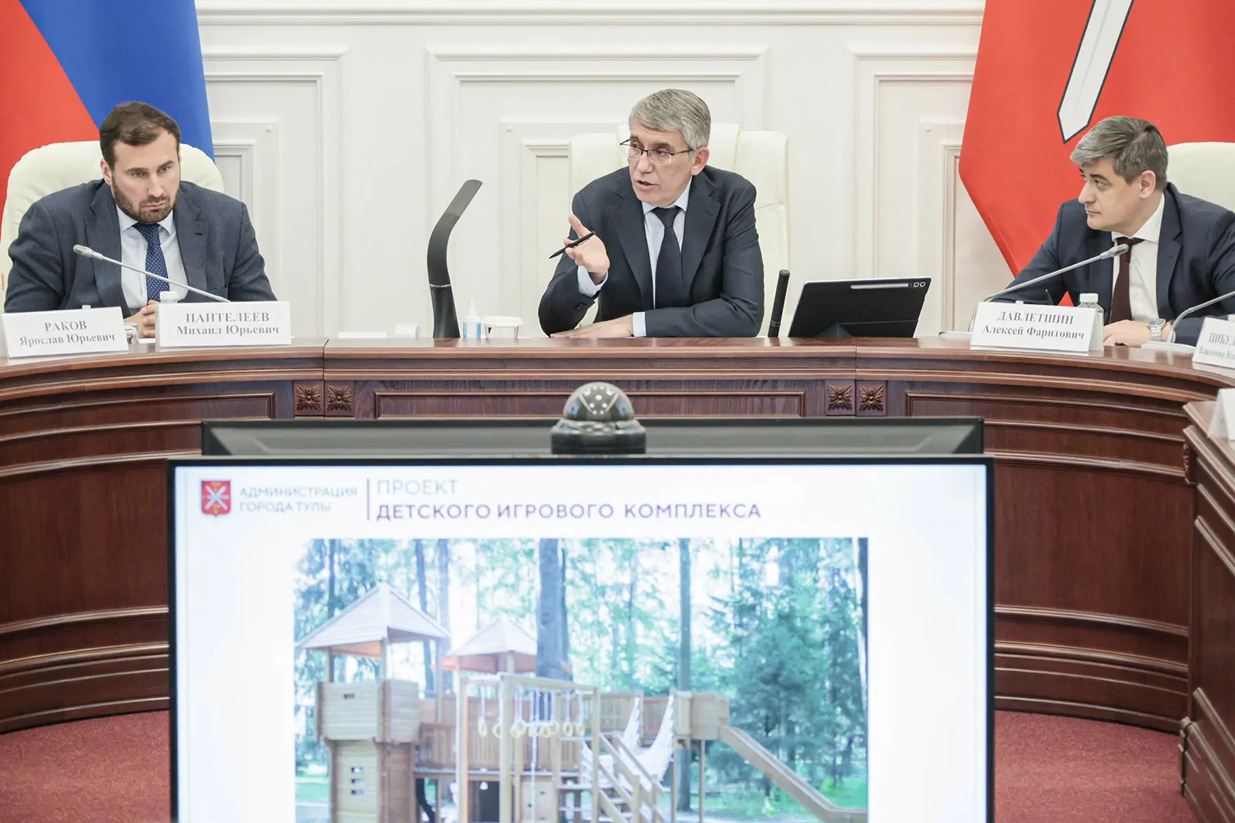 Дмитрий Миляев: На оперативном совещании рассмотрели обращения граждан Дмитрий Миляев: На оперативном совещании рассмотрели обращения граждан