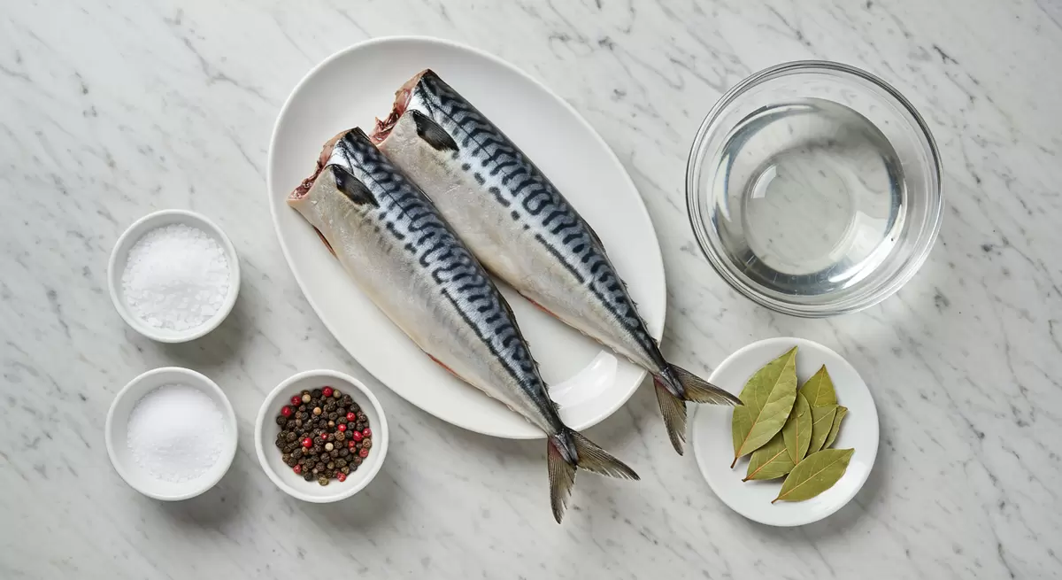 Солёная скумбрия за полдня: доступный рецепт без лишних хлопот