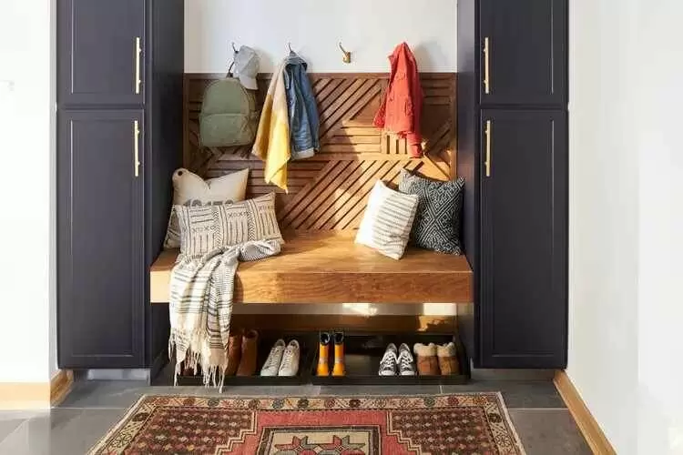 Как поддержать порядок в прихожей в начале учебного года