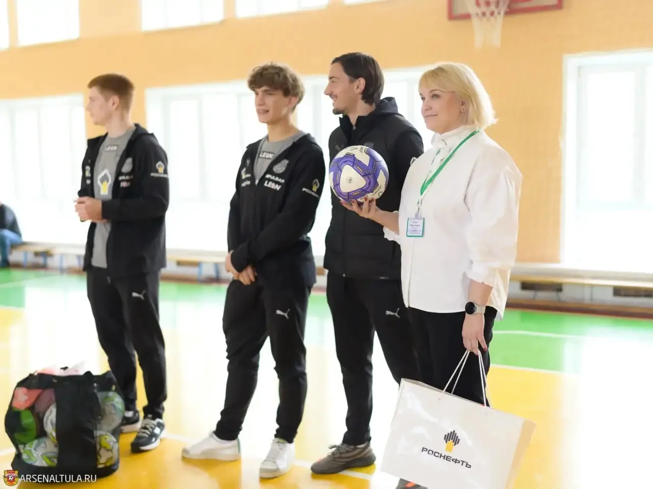 Дмитрий Миляев: «Арсенал» в твоей школе Сегодня в Туле ПФК «Арсенал» провёл мастеркласс в рамках новой программы развития футбола в регионе Дмитрий Миляев: «Арсенал» в твоей школе Сегодня в Туле ПФК «Арсенал» провёл мастеркласс в рамках новой программы развития футбола в регионе