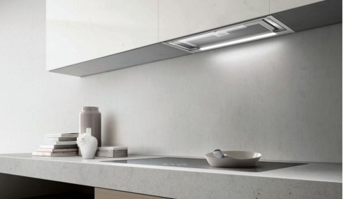 Невидимая защита: Как выбрать идеальную встраиваемую вытяжку для кухни