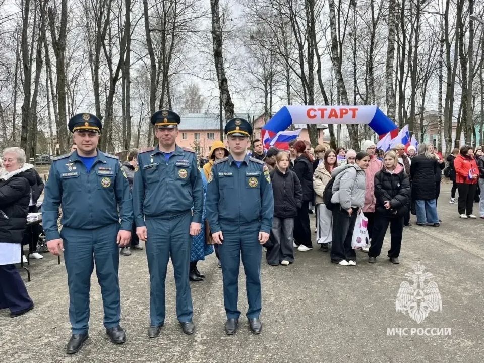 #��������. ��������� ������� ���������� ������������� ����� ���������� 4 �������-������������� ������ �� ��� ������ �� �������� ������� �������������� � ������������� ����� �10 000 ����� � �����