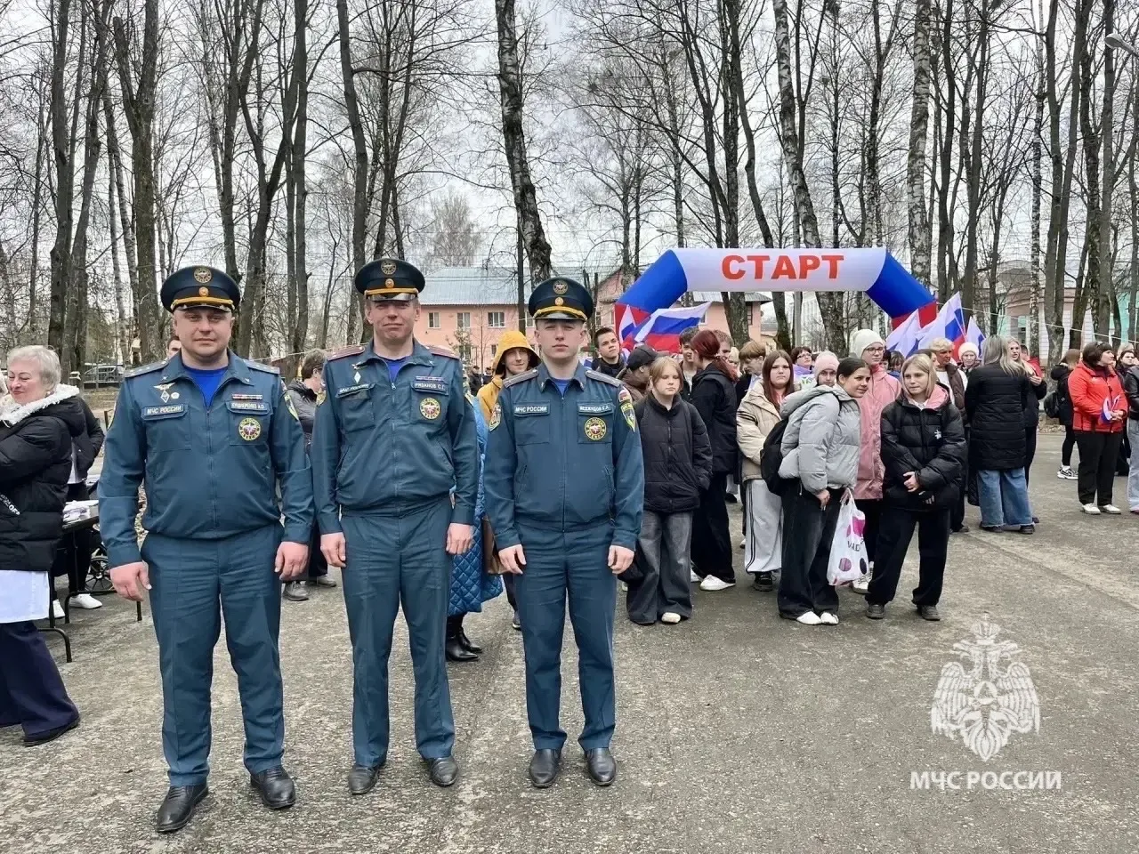 #МЧСзаЗОЖ. Спасатели Узловой поддержали всероссийскую акцию Сотрудники 4 пожарно-спасательного отряда ГУ МЧС России по Тульской области присоединились к всероссийской акции «10 000 шагов к жизни»