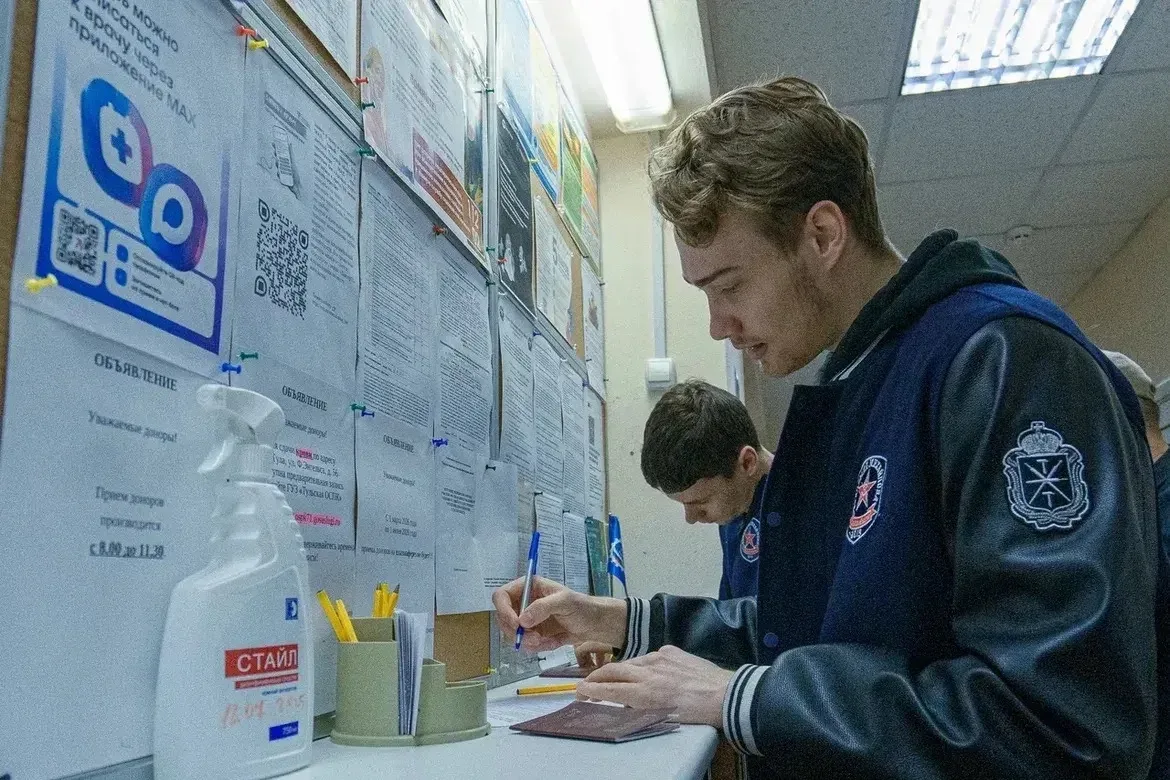 Дмитрий Миляев: Профессиональные клубы Тульской области приняли участие в Национальном дне донора Дмитрий Миляев: Профессиональные клубы Тульской области приняли участие в Национальном дне донора