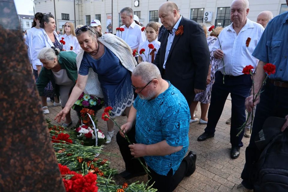 В Туле прошла патриотическая акция «Поезд Памяти» В Туле прошла патриотическая акция «Поезд Памяти»