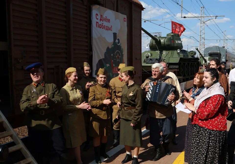 В Туле прошла патриотическая акция «Поезд Памяти» В Туле прошла патриотическая акция «Поезд Памяти»