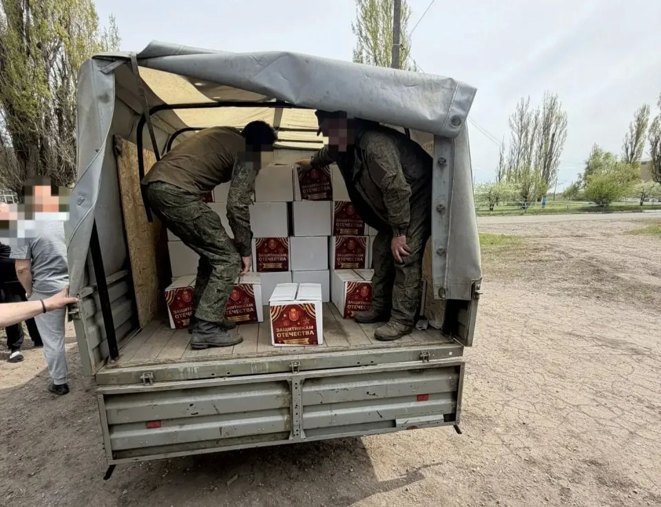 Бойцам в ДНР доставили посылки от Губернатора Тульской области Бойцам в ДНР доставили посылки от Губернатора Тульской области