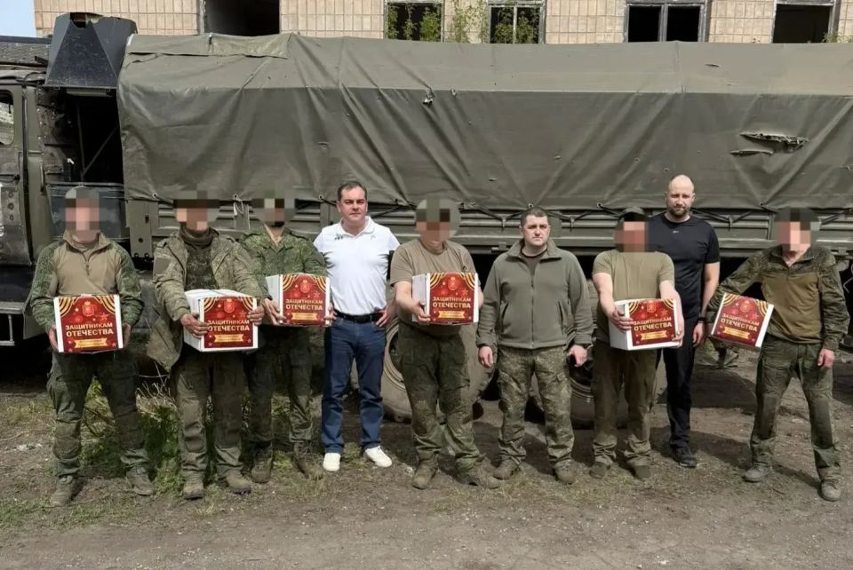 Бойцам в ДНР доставили посылки от Губернатора Тульской области Бойцам в ДНР доставили посылки от Губернатора Тульской области