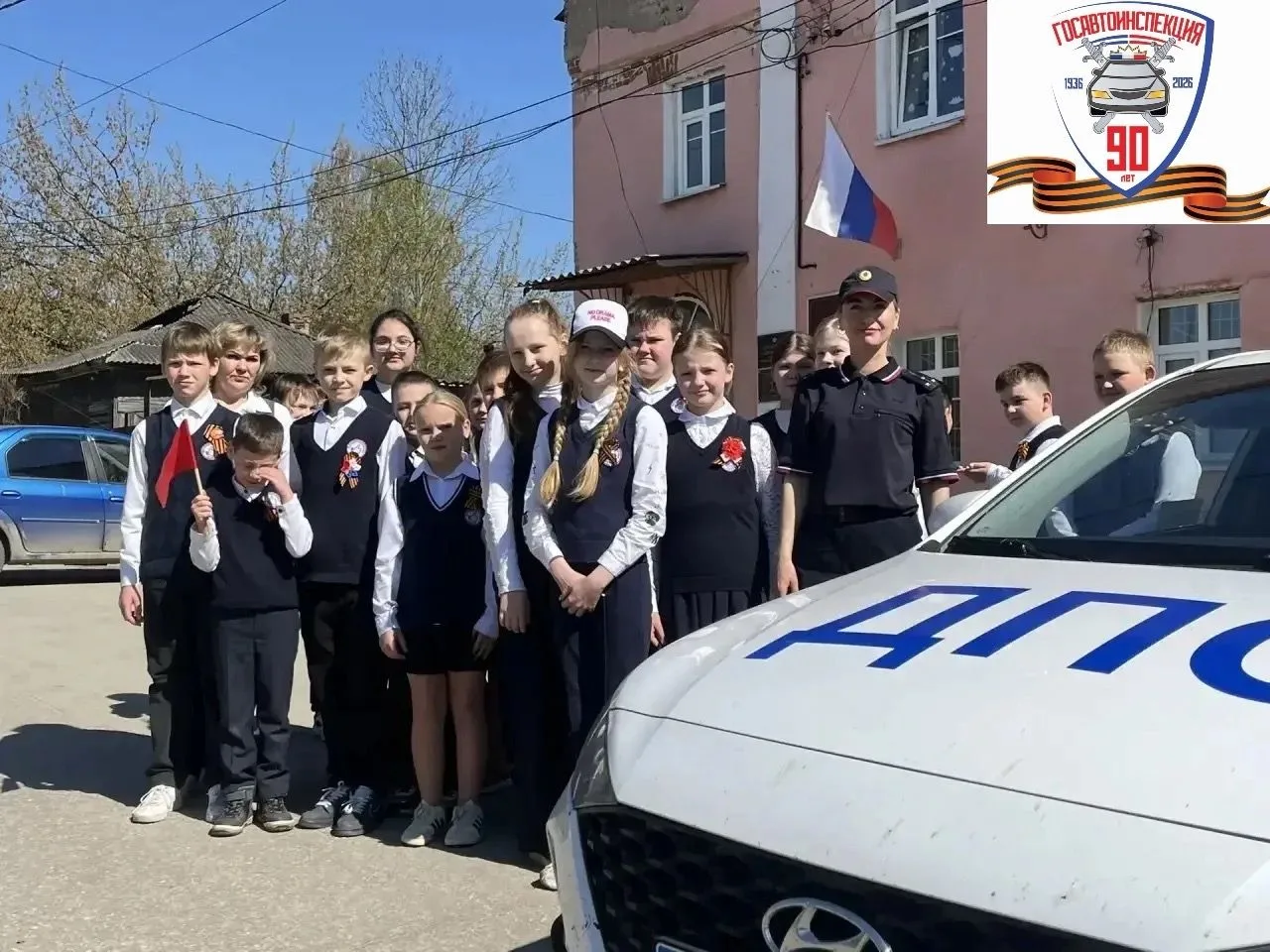 Шаг навстречу дороге: школьники изучили правила дорожного движения в рамках пешеходной экскурсии