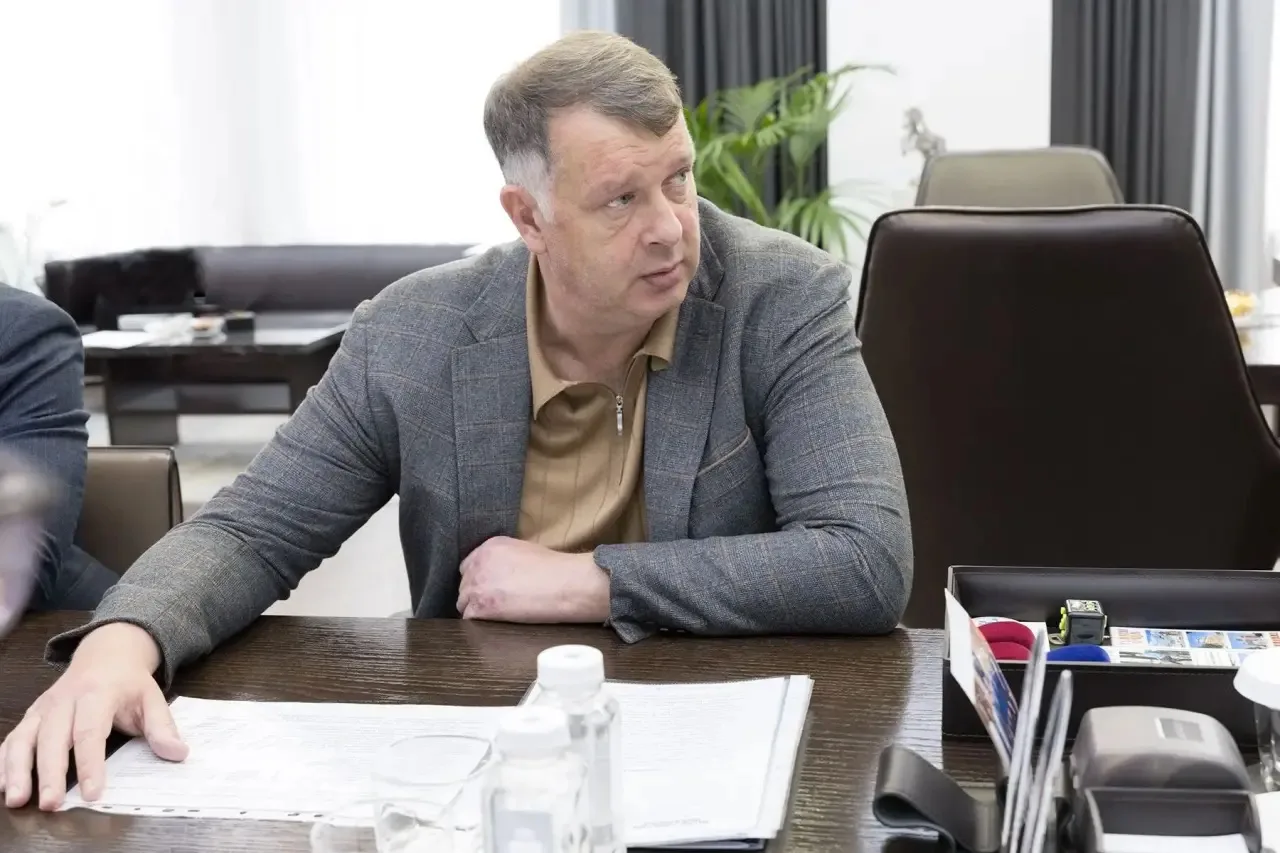 Дмитрий Миляев: #Инвестиционныйчас. С руководством компании «Донской камень» на рабочей встрече обсудили дальнейшее развитие предприятия «Донской камень» занимается добычей полезных ископаемых, а также является одним из... Дмитрий Миляев: #Инвестиционныйчас. С руководством компании «Донской камень» на рабочей встрече обсудили дальнейшее развитие предприятия «Донской камень» занимается добычей полезных ископаемых, а также является одним из...