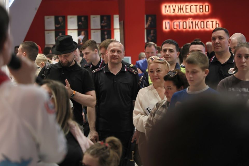 При содействии Общественного совета при УМВД в Туле открылась выставка «Капитан Кусто в России» При содействии Общественного совета при УМВД в Туле открылась выставка «Капитан Кусто в России»
