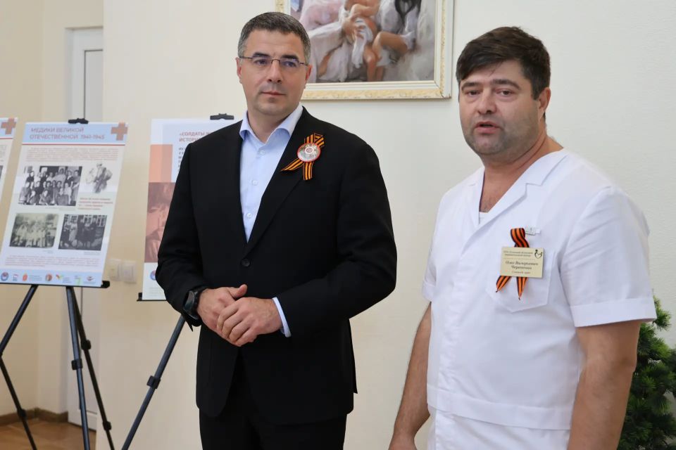 Алексей Эрк представил выставку «Солдаты жизни» в Тульском областном перинатальном центре им В.С. Гумилевской Алексей Эрк представил выставку «Солдаты жизни» в Тульском областном перинатальном центре им В.С. Гумилевской