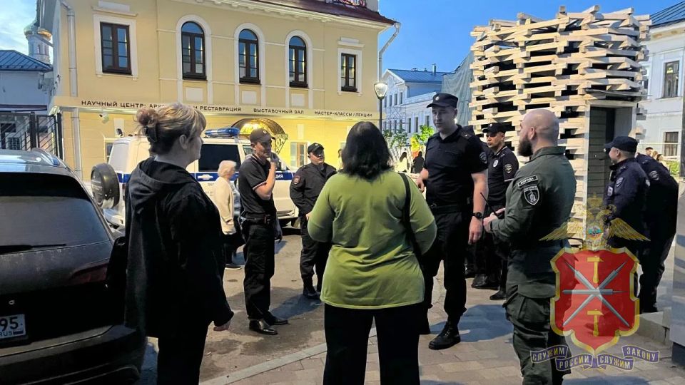 В Туле сотрудники полиции провели профилактические мероприятия по выявлению и пресечение преступлений и административных правонарушений В Туле сотрудники полиции провели профилактические мероприятия по выявлению и пресечение преступлений и административных правонарушений