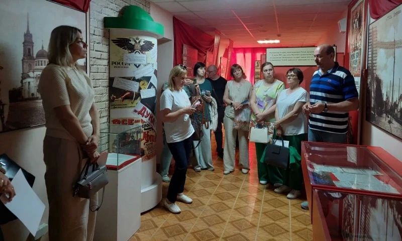В Музее истории органов внутренних дел региона прошло занятие для руководителей школьных музеев В Музее истории органов внутренних дел региона прошло занятие для руководителей школьных музеев