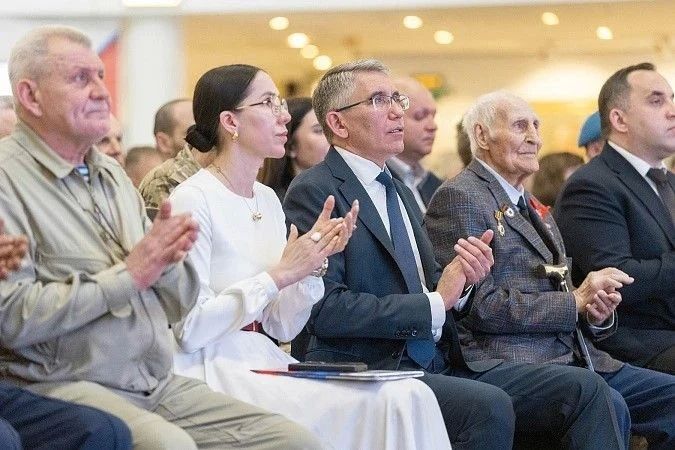 Опора для героев и их семей: фонд «Защитники Отечества» отмечает важную дату