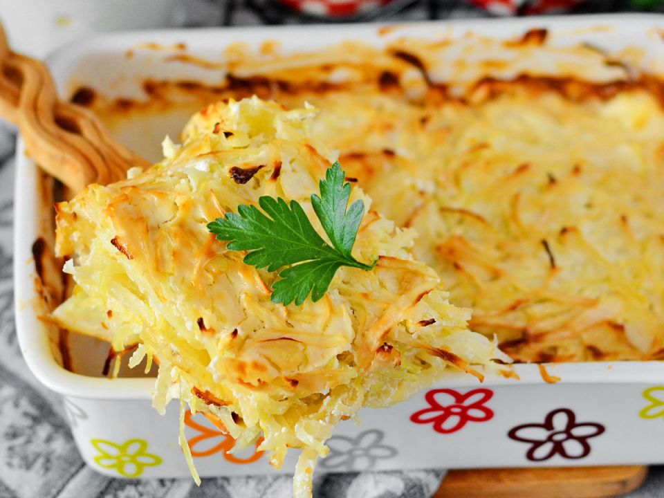 Простая капуста в сметане: вкусное блюдо из девяностых