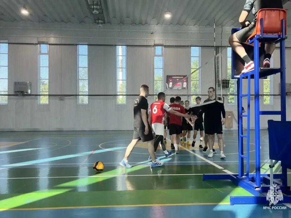 #МЧСзаЗОЖ. Спорт, единство, победа: сотрудники 4 пожарно-спасательного отряда взяли бронзу на марафоне «Земля спорта — 2026» #МЧСзаЗОЖ. Спорт, единство, победа: сотрудники 4 пожарно-спасательного отряда взяли бронзу на марафоне «Земля спорта — 2026»