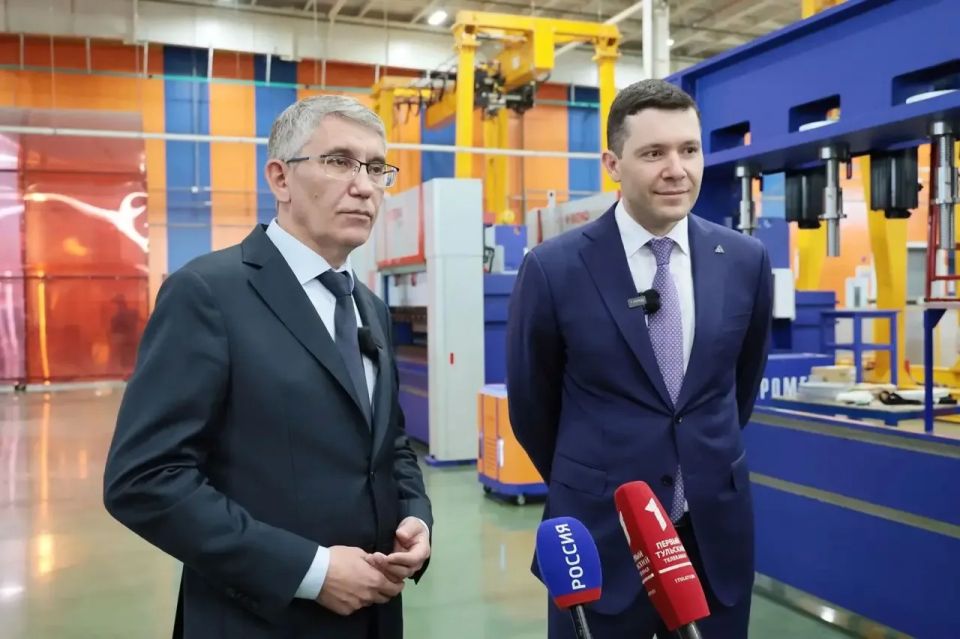 Дмитрий Миляев: С Министром промышленности и торговли Российской Федерации Антоном Алихановым осмотрели ряд крупных промышленных предприятий региона