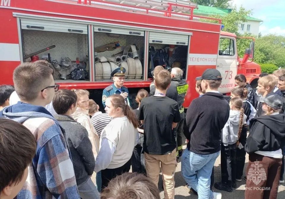 Сотрудники МЧС России провели комплексные профилактические мероприятия в социальных учреждениях Суворовского и Дубенского района Сотрудники МЧС России провели комплексные профилактические мероприятия в социальных учреждениях Суворовского и Дубенского района