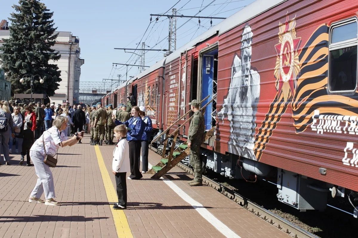 В память о Великой Победе: в Тулу прибыл агитационный поезд Минобороны В память о Великой Победе: в Тулу прибыл агитационный поезд Минобороны