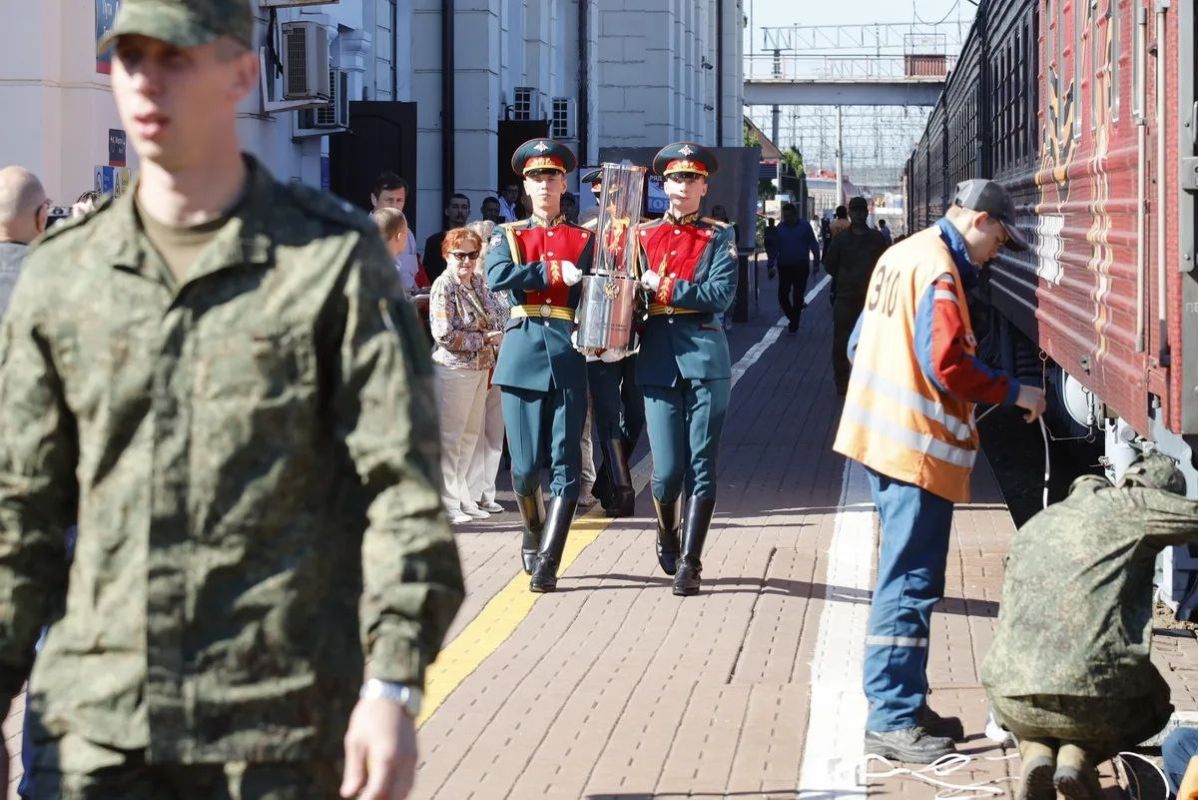 В память о Великой Победе: в Тулу прибыл агитационный поезд Минобороны В память о Великой Победе: в Тулу прибыл агитационный поезд Минобороны