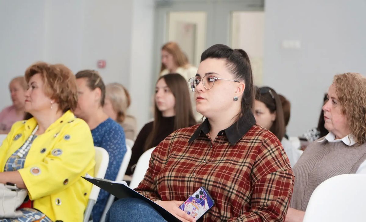 В Туле сотрудник полиции приняла участие в семинаре по профилактике наркомании среди молодежи В Туле сотрудник полиции приняла участие в семинаре по профилактике наркомании среди молодежи
