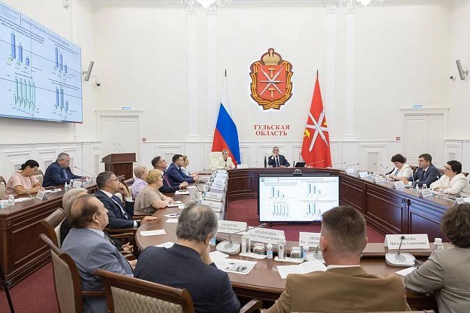 Губернатор Дмитрий Миляев провел заседание Совета по реализации государственной демографической и семейной политики Губернатор Дмитрий Миляев провел заседание Совета по реализации государственной демографической и семейной политики