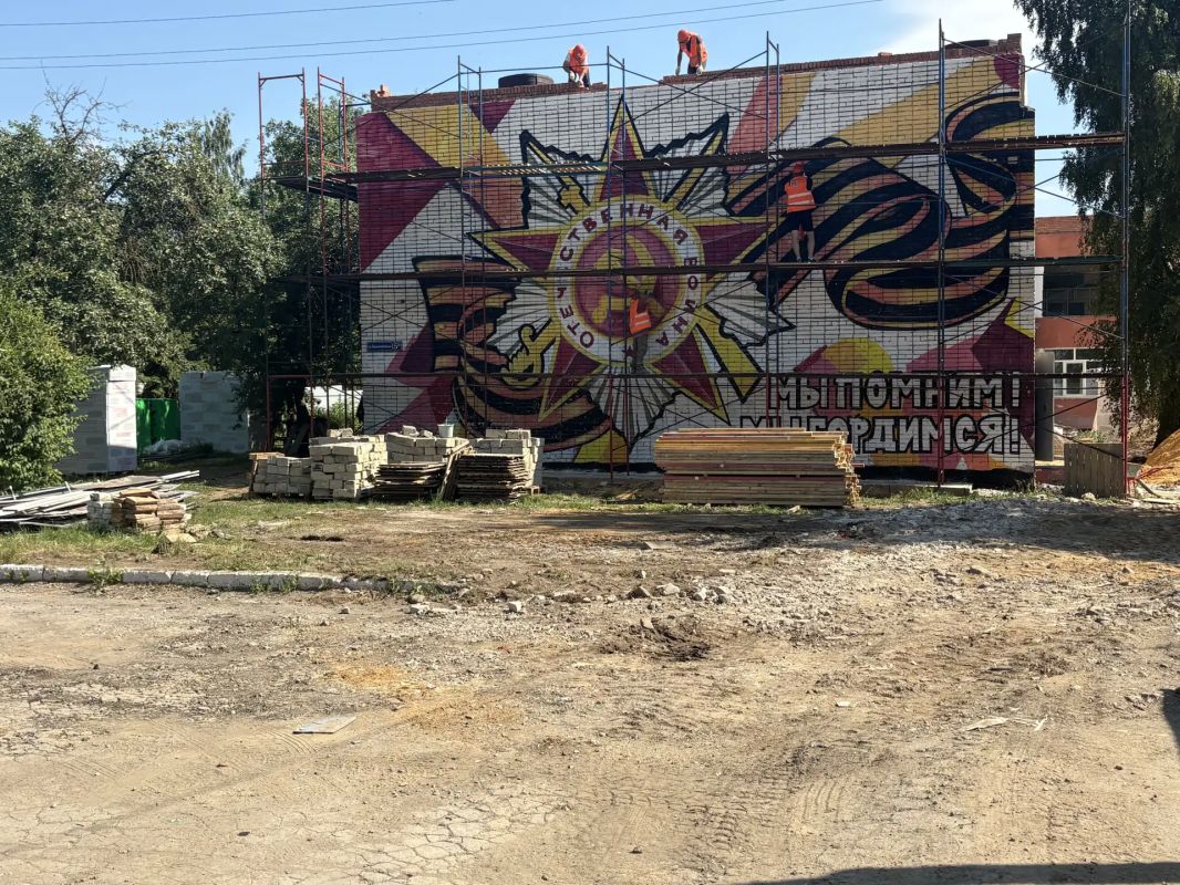 В Туле прошел мониторинг капремонта в центре образования № 37 имени В. П. Храмченко В Туле прошел мониторинг капремонта в центре образования № 37 имени В. П. Храмченко