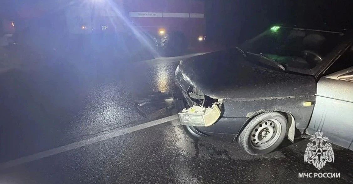 Грузовой автовоз вспыхнул на улице Индустриальной в Узловой Грузовой автовоз вспыхнул на улице Индустриальной в Узловой