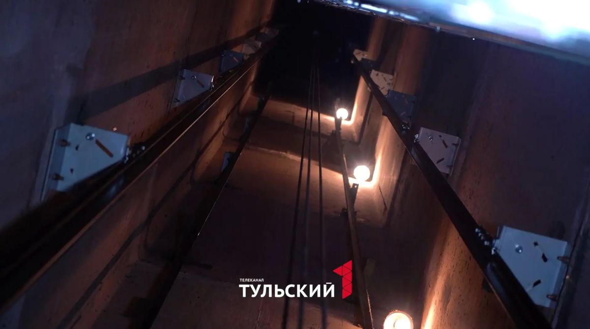 В многоэтажке Тулы про программе капремонта заменили сразу 5 лифтов