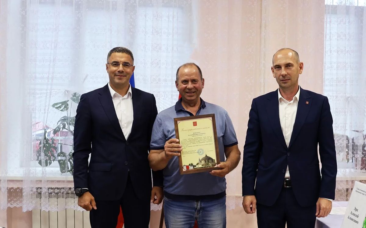 В поселке Рождественском состоялась встреча с активом В поселке Рождественском состоялась встреча с активом